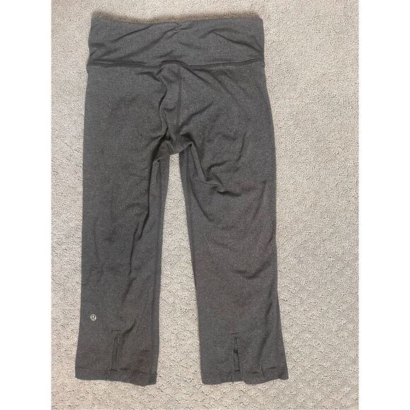Lululemon Cropped Back Slit Gray Leggings size 6 - Picture 1 of 7